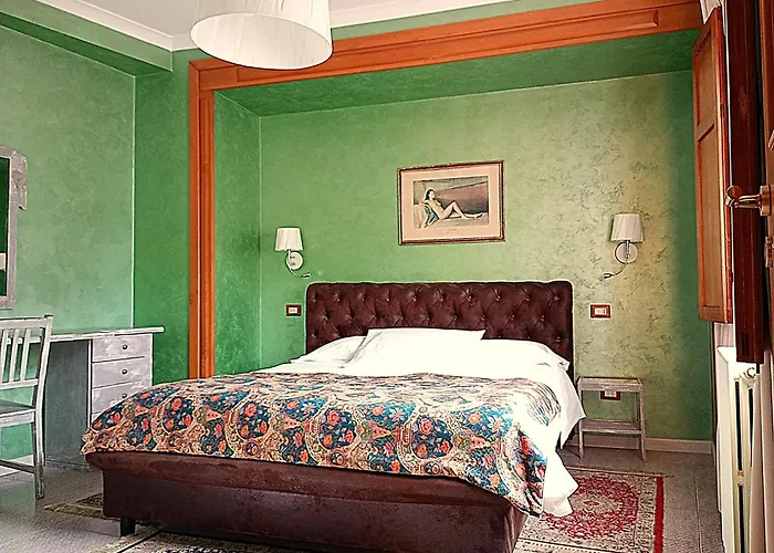 住宿加早餐酒店 Vibo In Centro 3*